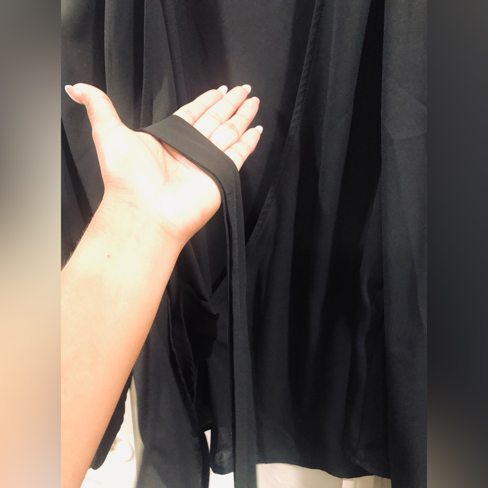SHOE DAZZLE Wrap Blouse. - Picture 6 of 8